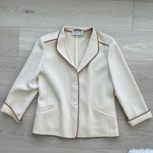 Vintage Tan Wool Blazer - Picture 1 of 5
